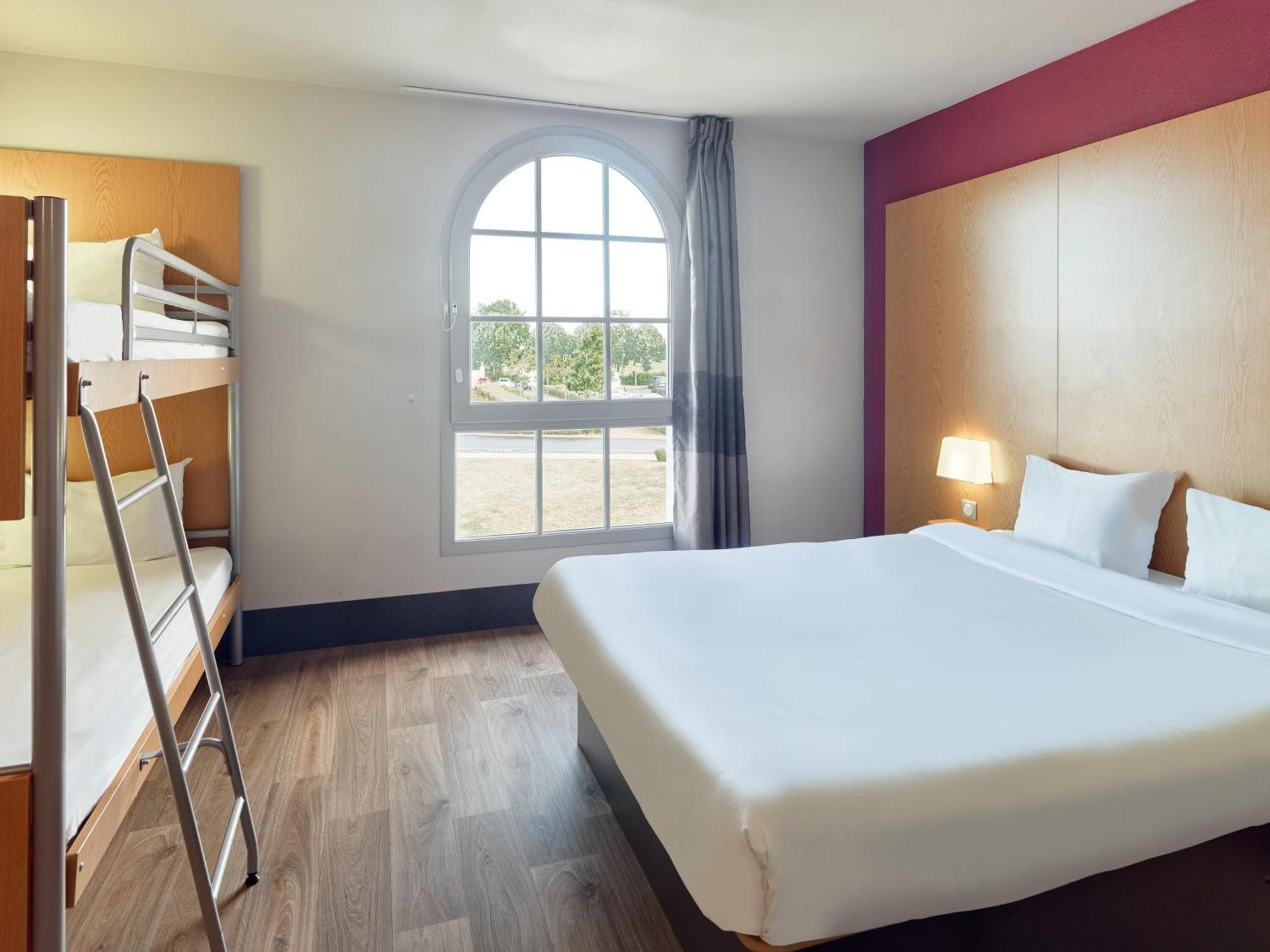 B&B Hotel Pres De Disneyland Paris Magny-le-Hongre Exterior photo